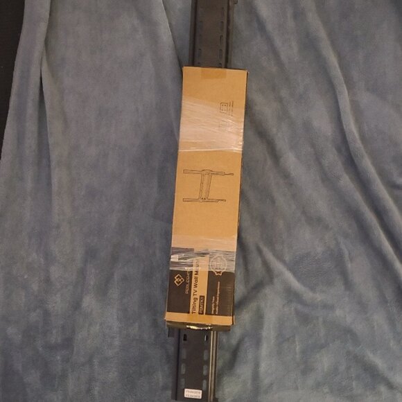 NEW unopened PERLESMITH Medium Tilting TV Wall Mount Bracket - PSMTK1 - Picture 1 of 5